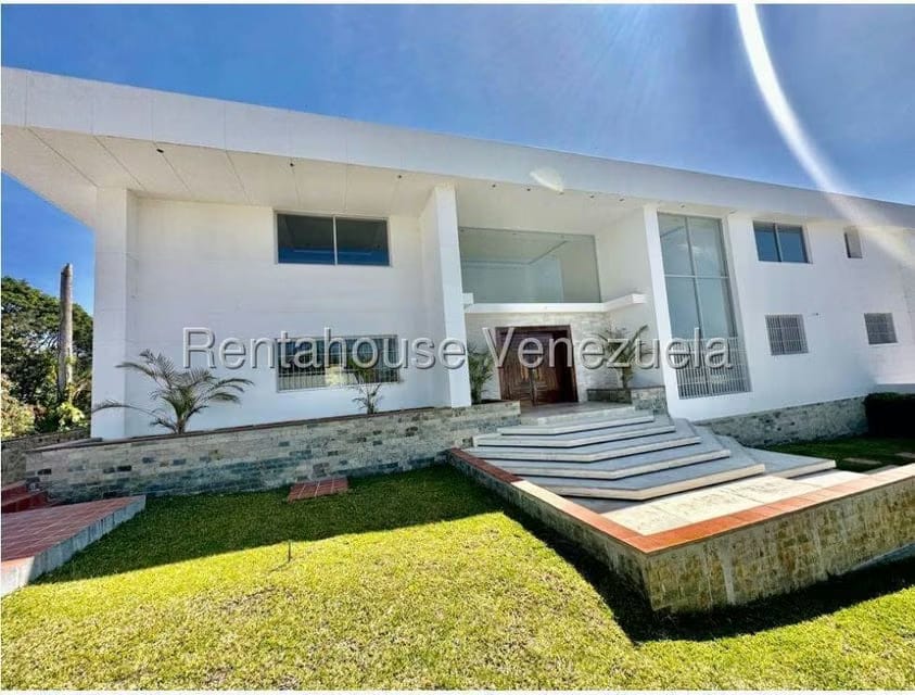 Casa (Multipes Niveles) en Venta en La Lagunita Country Club, Distrito Metropolitano - 2