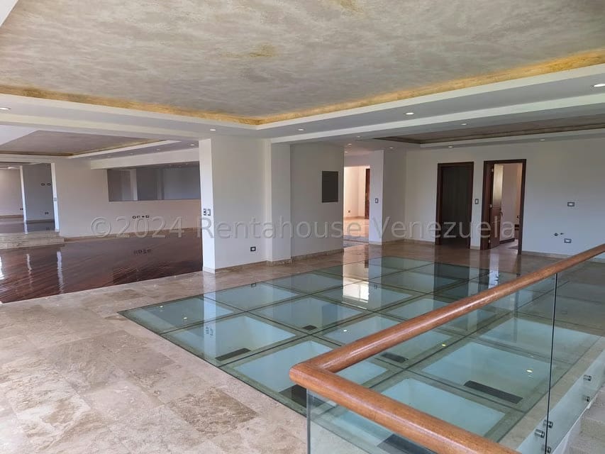 Casa (Multipes Niveles) en Venta en La Lagunita Country Club, Distrito Metropolitano - 11