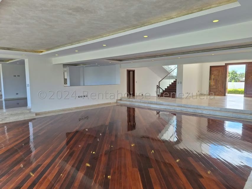 Casa (Multipes Niveles) en Venta en La Lagunita Country Club, Distrito Metropolitano - 8