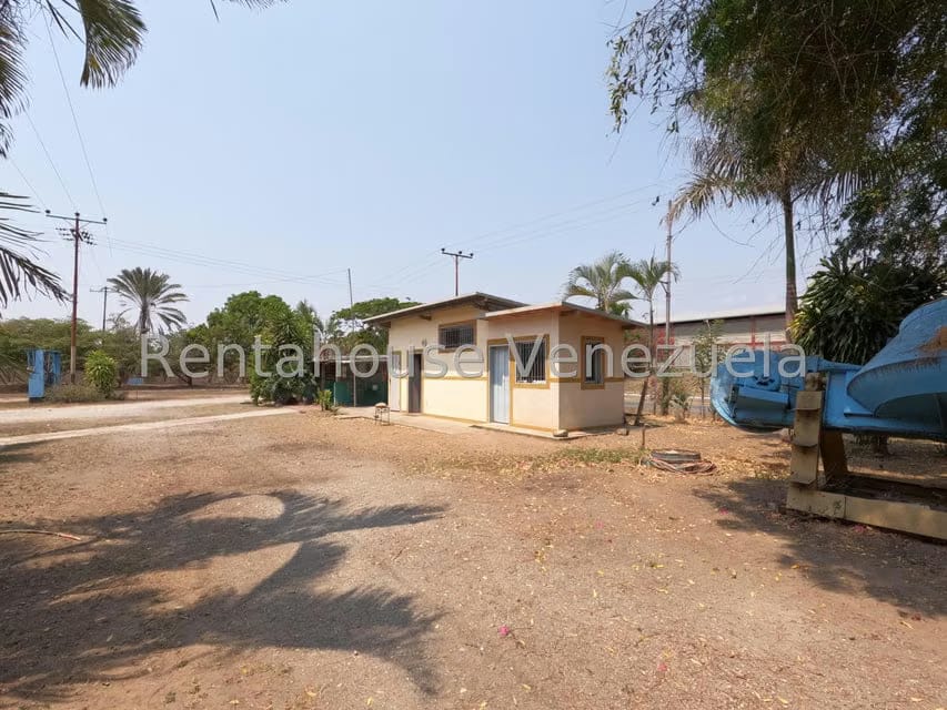 Comercial (Galpon - Deposito) en Venta en Zona Industrial - Chivacoa, Yaracuy - 25