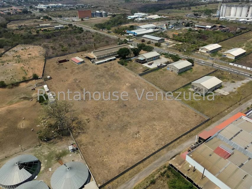 Comercial (Galpon - Deposito) en Venta en Zona Industrial - Chivacoa, Yaracuy - 9