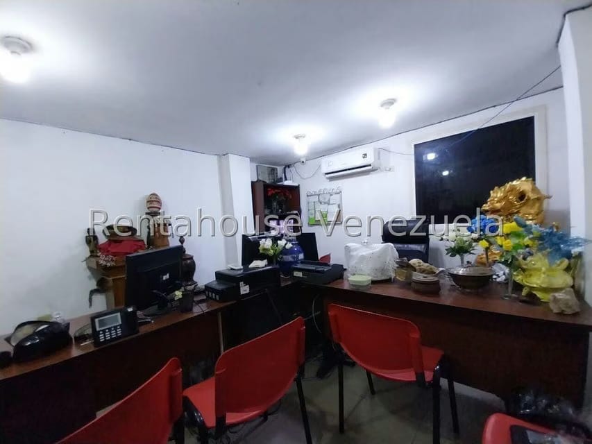 Comercial (Edificio) en Venta en Zona Centro, Aragua - 13