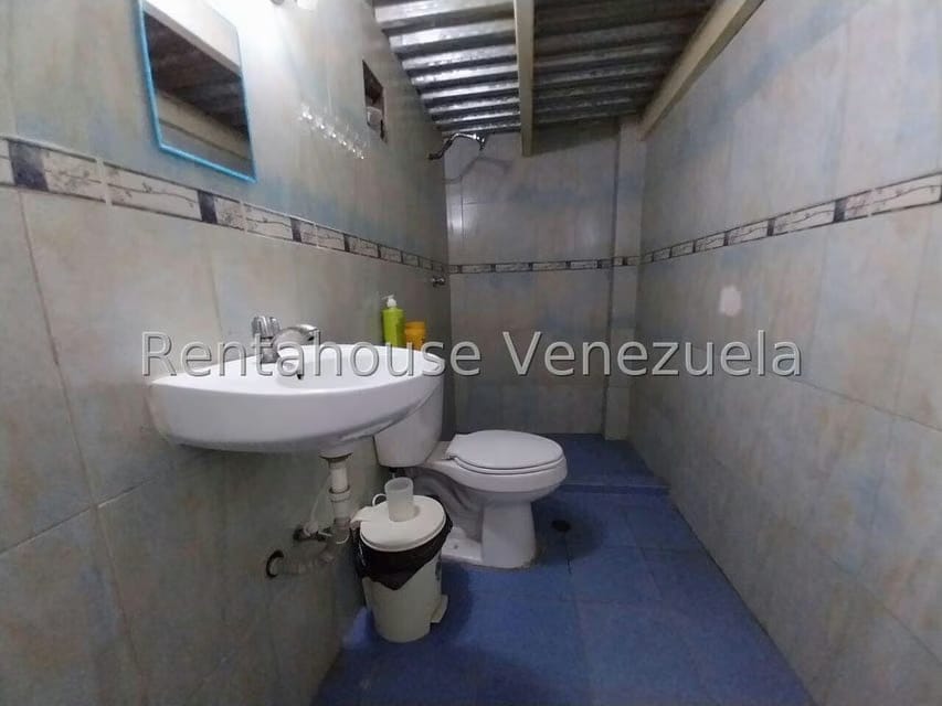 Comercial (Edificio) en Venta en Zona Centro, Aragua - 14