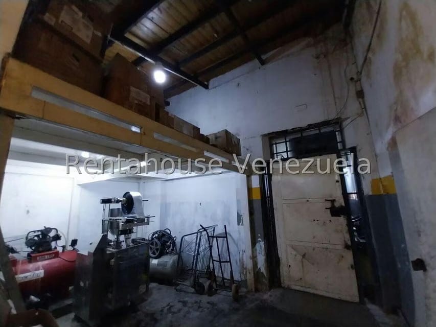 Comercial (Edificio) en Venta en Zona Centro, Aragua - 15