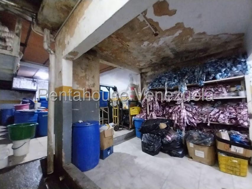 Comercial (Edificio) en Venta en Zona Centro, Aragua - 17