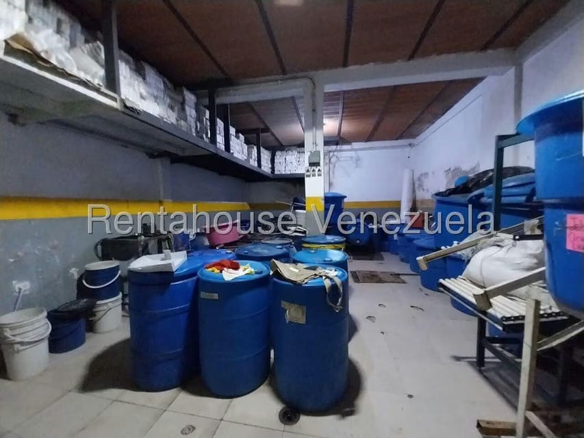 Comercial (Edificio) en Venta en Zona Centro, Aragua - 19