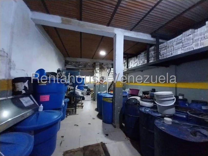 Comercial (Edificio) en Venta en Zona Centro, Aragua - 22