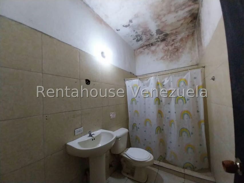 Comercial (Edificio) en Venta en Zona Centro, Aragua - 24