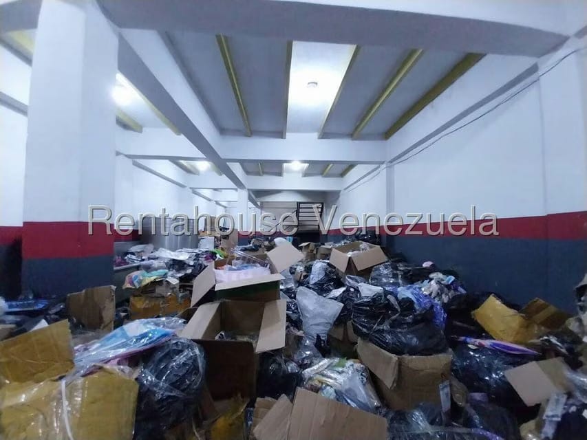 Comercial (Edificio) en Venta en Zona Centro, Aragua - 29