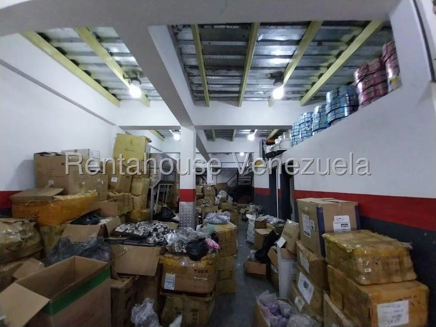 Comercial (Edificio) en Venta en Zona Centro, Aragua - 30