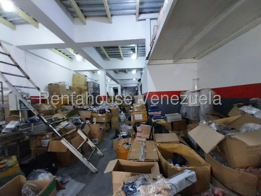 Comercial (Edificio) en Venta en Zona Centro, Aragua - 31