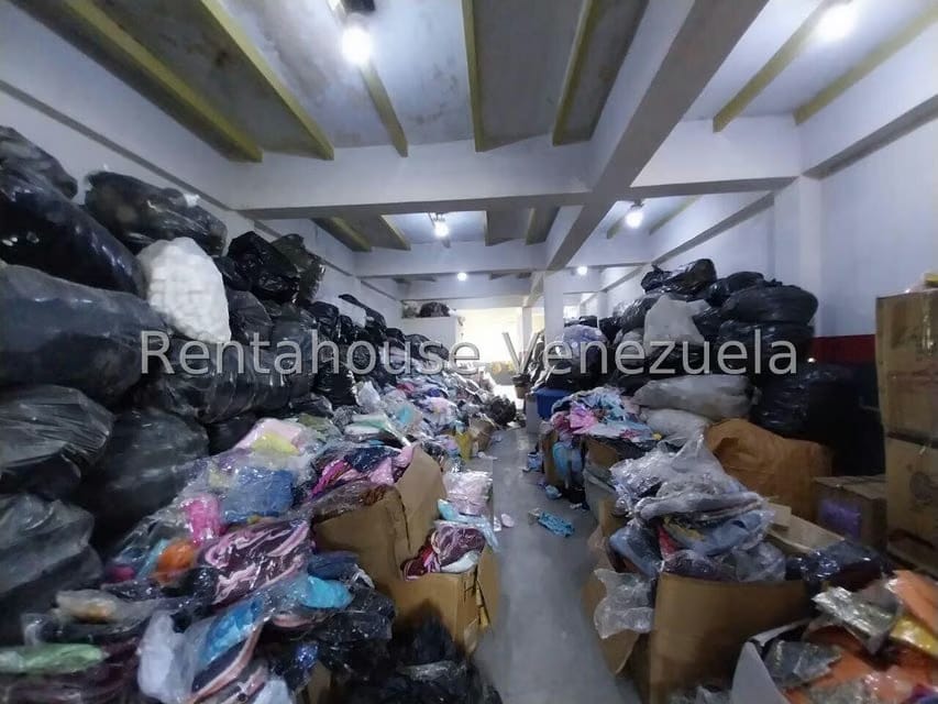 Comercial (Edificio) en Venta en Zona Centro, Aragua - 39