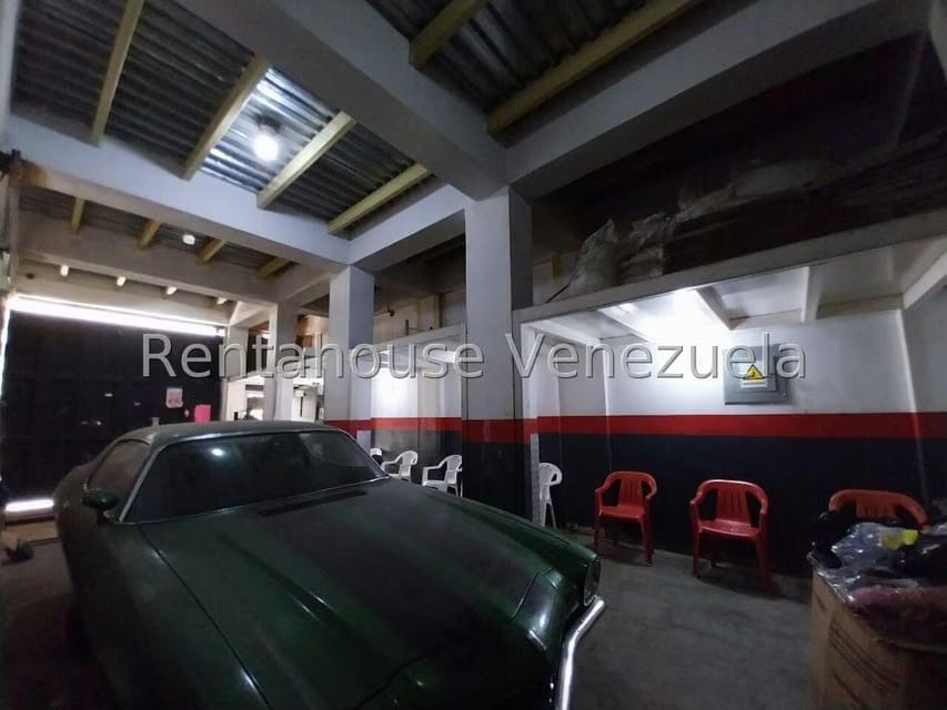 Comercial (Edificio) en Venta en Zona Centro, Aragua - 5