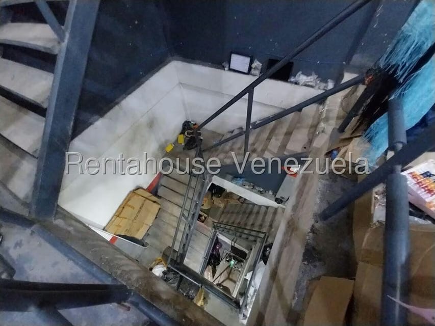 Comercial (Edificio) en Venta en Zona Centro, Aragua - 43
