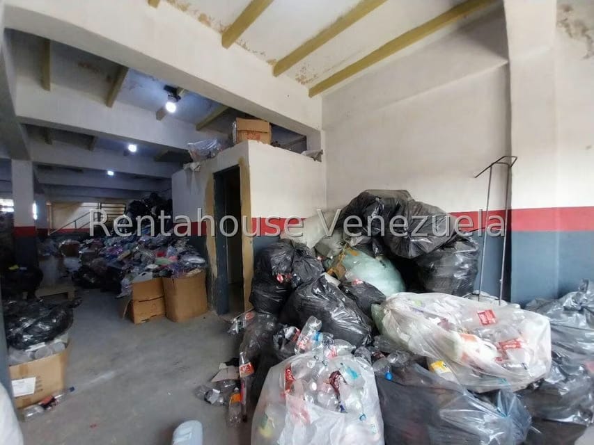 Comercial (Edificio) en Venta en Zona Centro, Aragua - 47