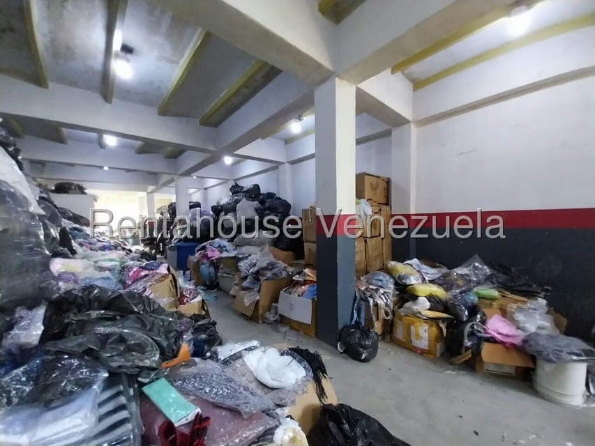 Comercial (Edificio) en Venta en Zona Centro, Aragua - 48
