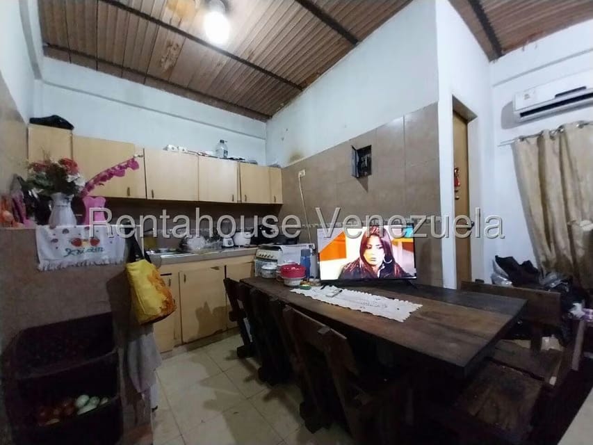 Comercial (Edificio) en Venta en Zona Centro, Aragua - 56