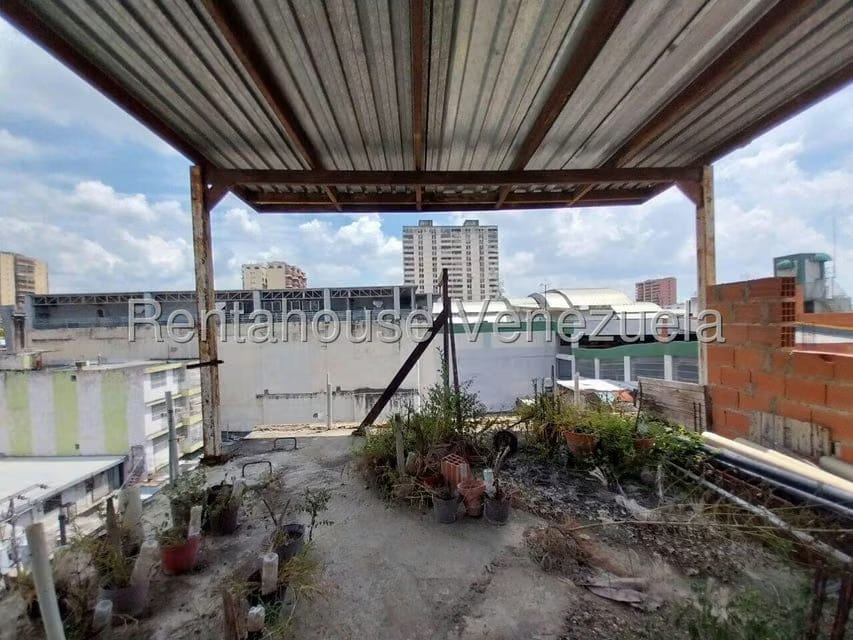 Comercial (Edificio) en Venta en Zona Centro, Aragua - 58