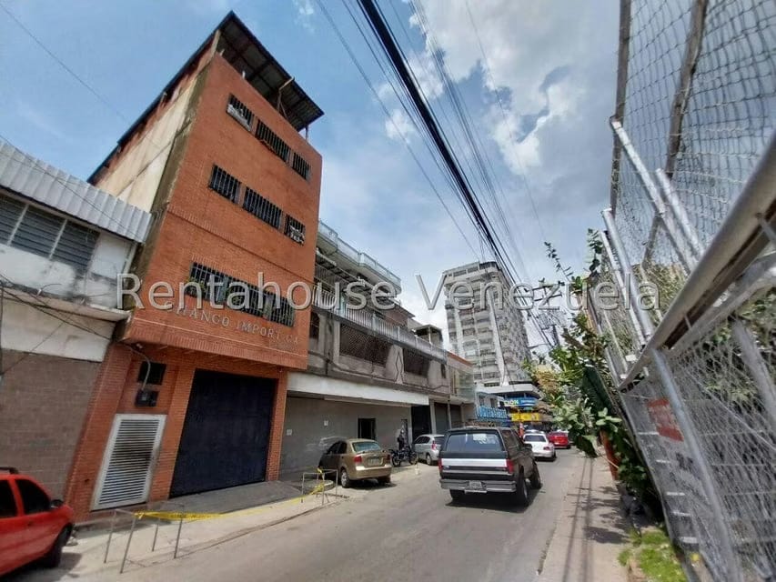 Comercial (Edificio) en Venta en Zona Centro, Aragua - 64