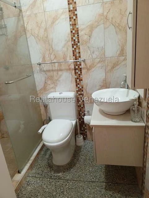 Casa (1 Nivel) en Alquiler en Calle 41, Zulia - 7