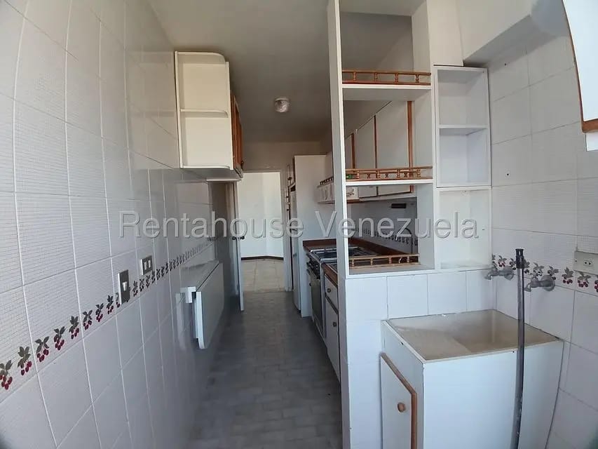 Apartamento (1 Nivel) en Venta en Lomas de Prados del Este, Distrito Metropolitano - 25