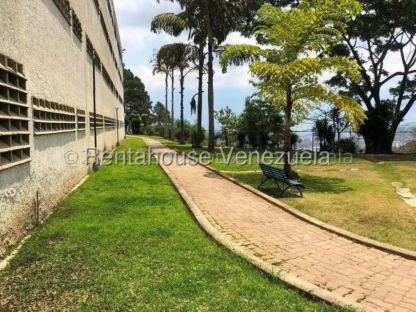 Apartamento (1 Nivel) en Venta en Lomas de Prados del Este, Distrito Metropolitano - 39