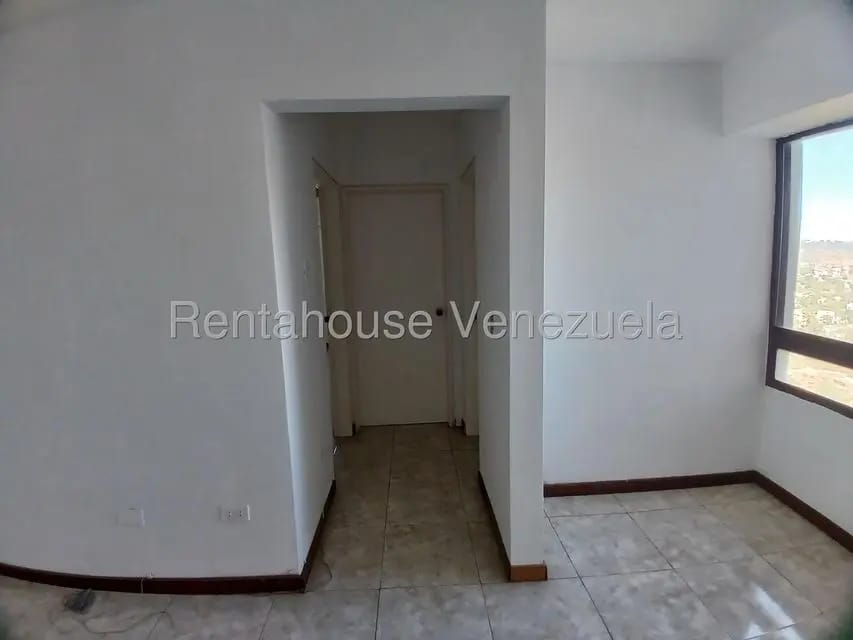 Apartamento (1 Nivel) en Venta en Lomas de Prados del Este, Distrito Metropolitano - 10