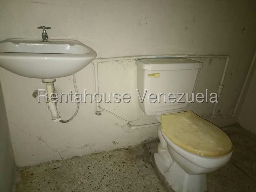 Comercial (Local Comercial) en Alquiler en Centro, Lara - 12