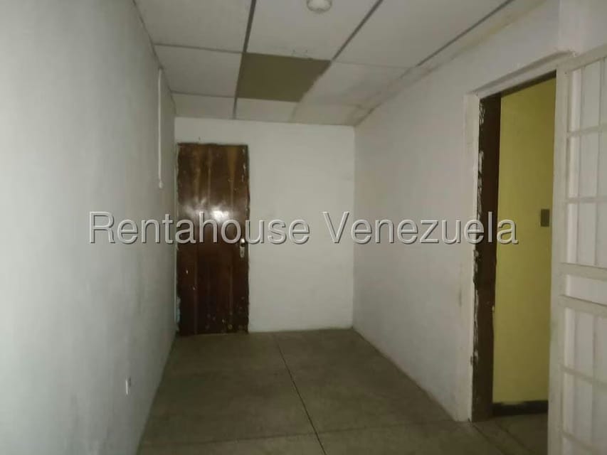 Comercial (Local Comercial) en Alquiler en Centro, Lara - 14