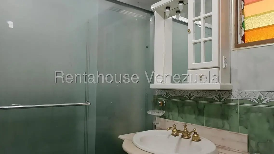 Apartamento (1 Nivel) en Alquiler en Los Nuevos Teques, Miranda - 21