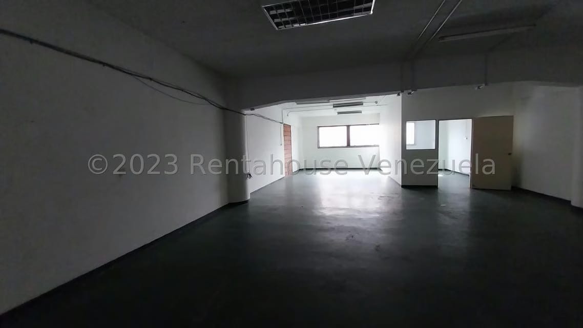 Comercial (Galpon - Deposito) en Alquiler en Los Cortijos de Lourdes, Distrito Metropolitano - 12