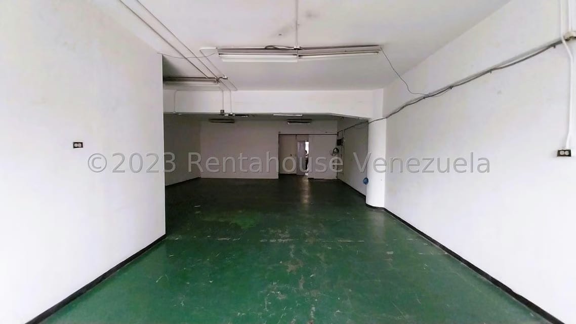 Comercial (Galpon - Deposito) en Alquiler en Los Cortijos de Lourdes, Distrito Metropolitano - 10