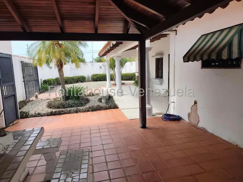 Casa (1 Nivel) en Alquiler en Tamare, Zulia - 4