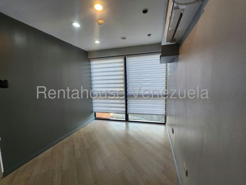 Comercial (Oficina) en Alquiler en La Trinidad, Distrito Metropolitano - 8