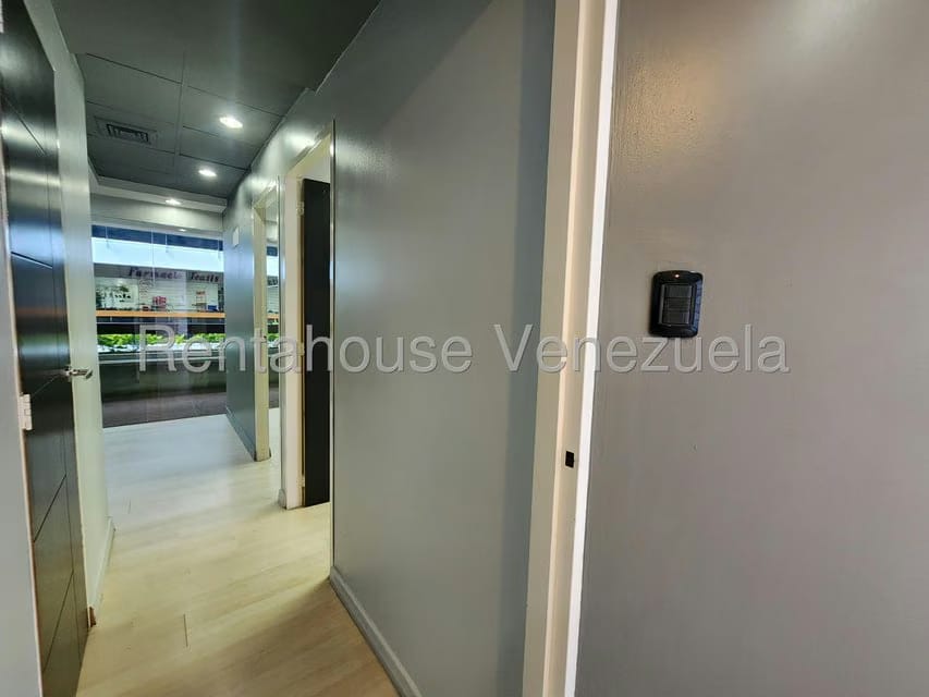 Comercial (Oficina) en Alquiler en La Trinidad, Distrito Metropolitano - 10