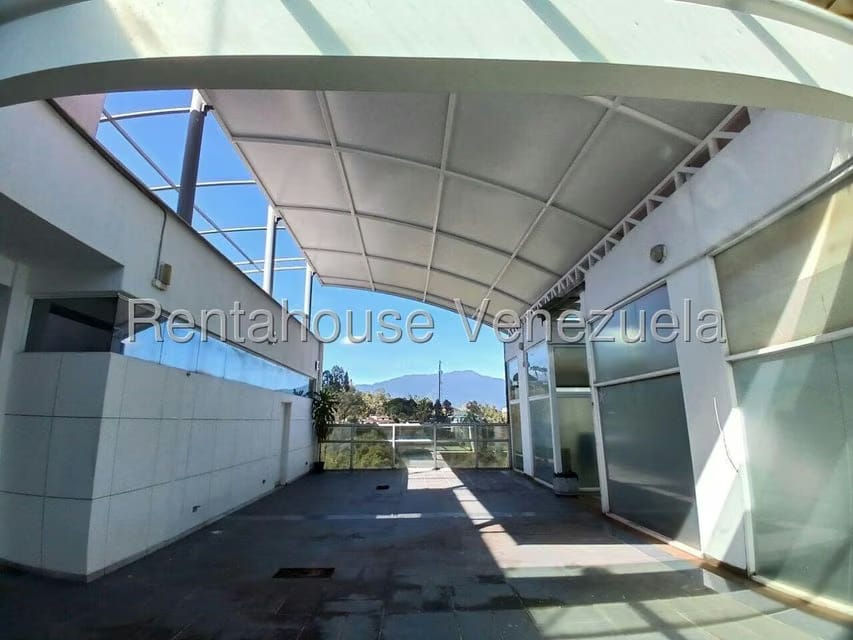 Comercial (Local Comercial) en Venta en Lomas de La Lagunita, Distrito Metropolitano - 13