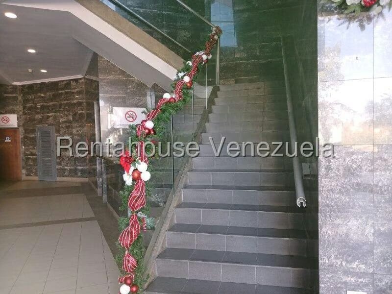 Comercial (Local Comercial) en Venta en Lomas de La Lagunita, Distrito Metropolitano - 4