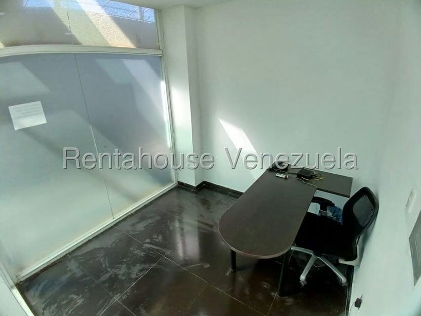 Comercial (Local Comercial) en Venta en Lomas de La Lagunita, Distrito Metropolitano - 6