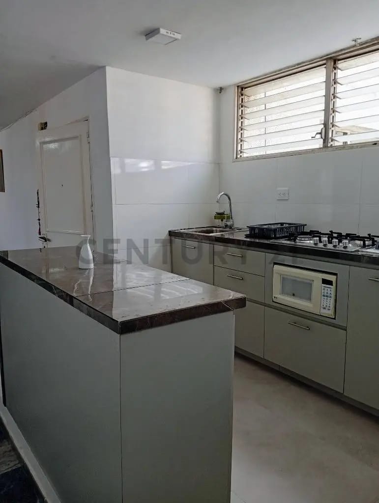 Alquiler de practico apartamento en Los Palos Grandes - 6