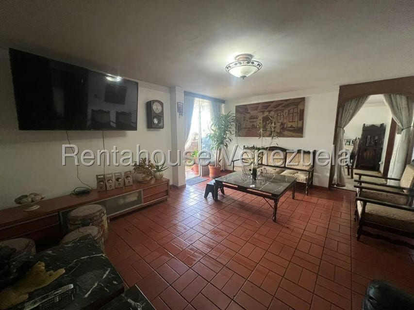 Apartamento (Penthouse) en Venta en El Paraiso, Distrito Metropolitano - 2
