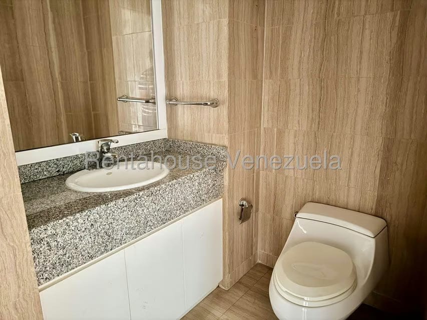 Apartamento (1 Nivel) en Venta en Lomas de La Lagunita, Distrito Metropolitano - 11