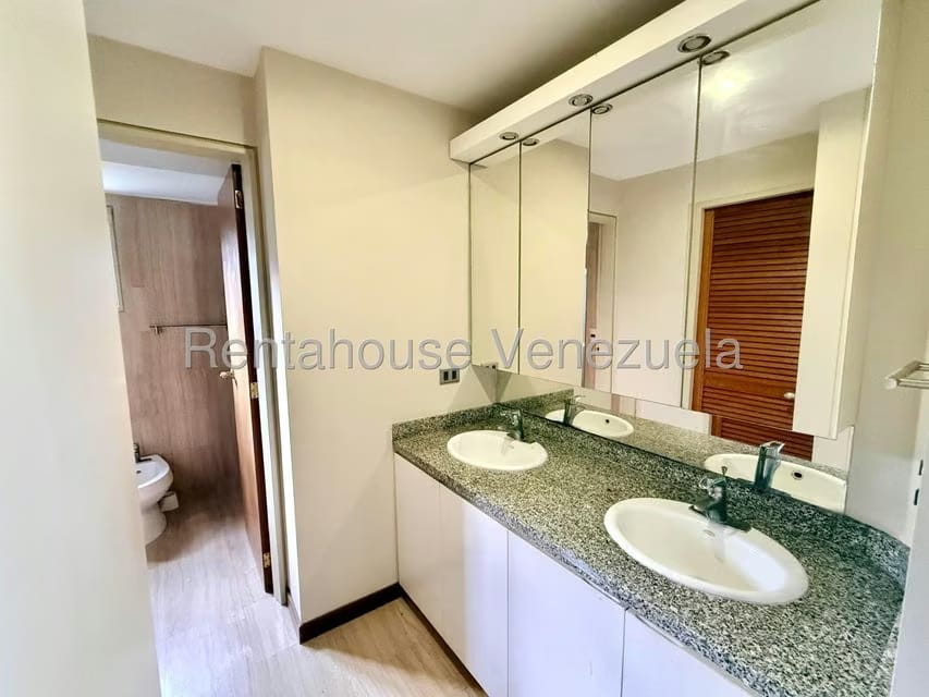 Apartamento (1 Nivel) en Venta en Lomas de La Lagunita, Distrito Metropolitano - 15