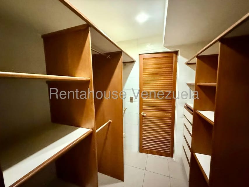 Apartamento (1 Nivel) en Venta en Lomas de La Lagunita, Distrito Metropolitano - 19