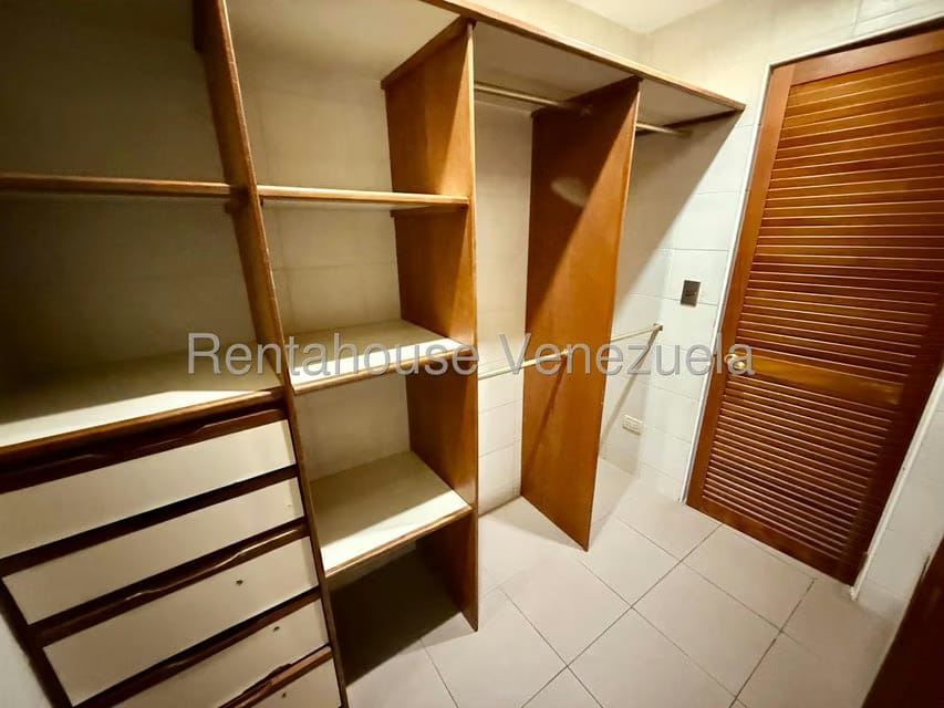 Apartamento (1 Nivel) en Venta en Lomas de La Lagunita, Distrito Metropolitano - 20