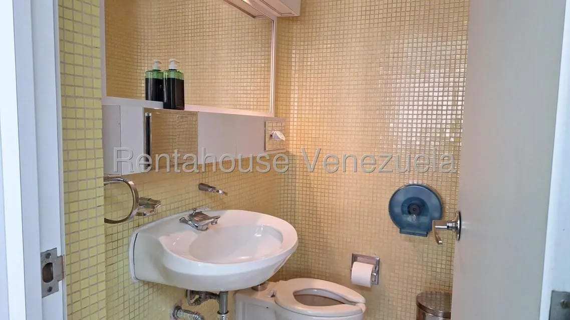 Comercial (Oficina) en Venta en El Recreo, Distrito Metropolitano - 10