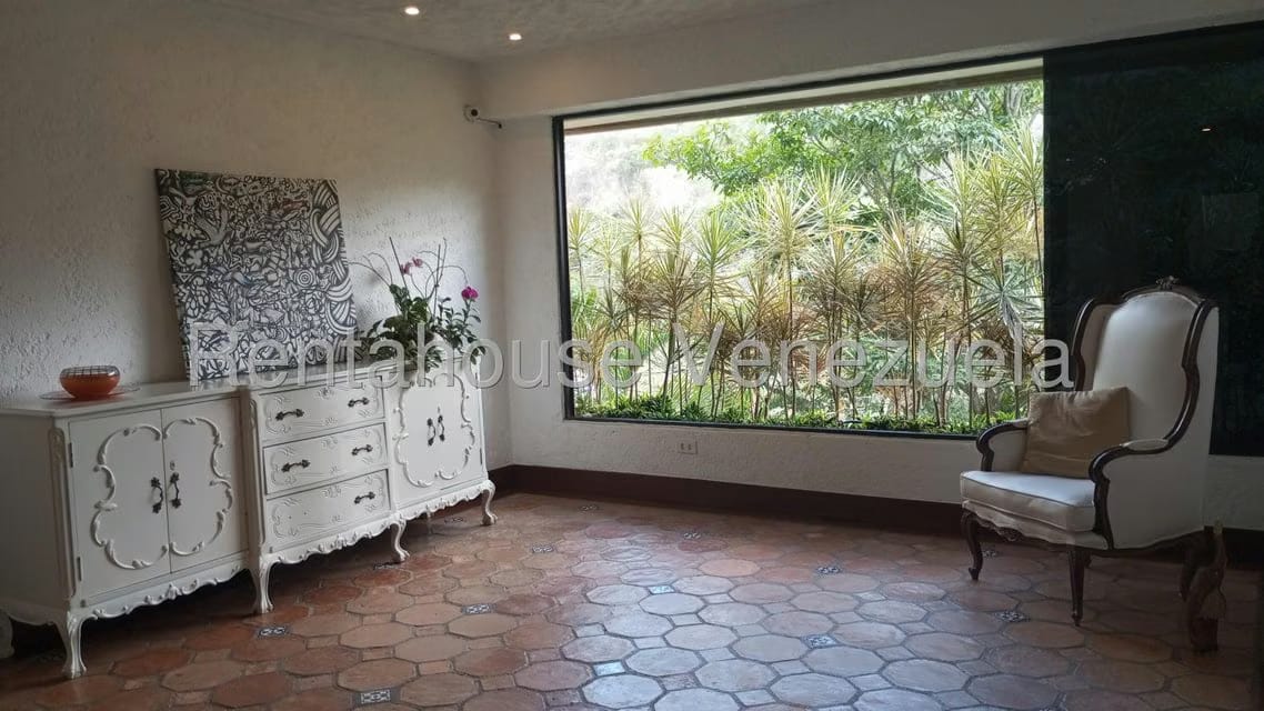 Apartamento (Multiples Niveles) en Alquiler en Colinas del Tamanaco, Distrito Metropolitano - 13