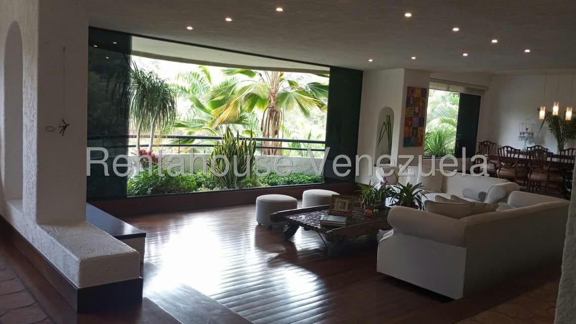 Apartamento (Multiples Niveles) en Alquiler en Colinas del Tamanaco, Distrito Metropolitano - 14