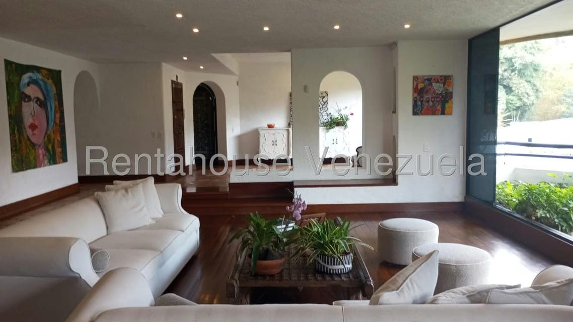 Apartamento (Multiples Niveles) en Alquiler en Colinas del Tamanaco, Distrito Metropolitano - 17