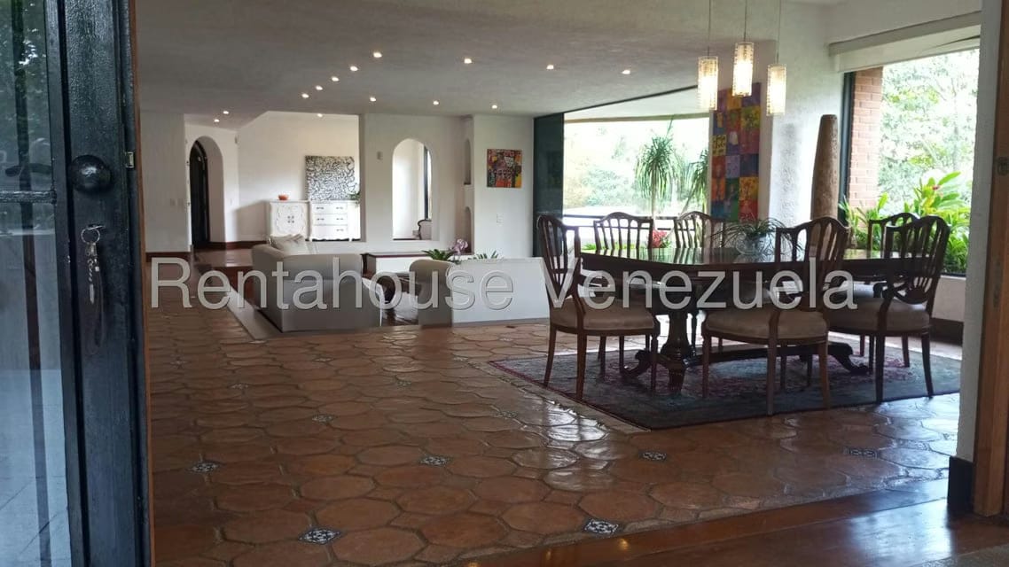 Apartamento (Multiples Niveles) en Alquiler en Colinas del Tamanaco, Distrito Metropolitano - 27