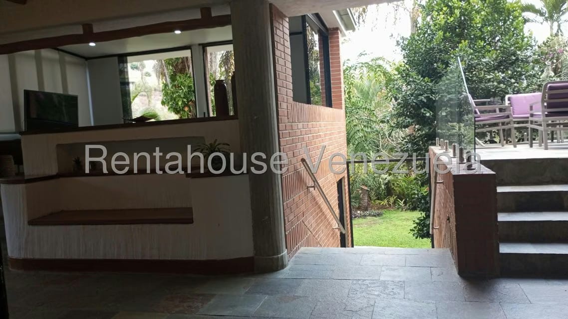 Apartamento (Multiples Niveles) en Alquiler en Colinas del Tamanaco, Distrito Metropolitano - 44
